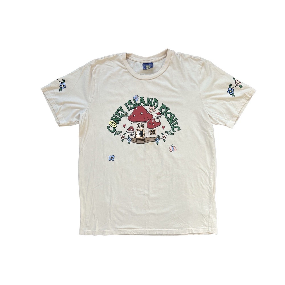 Coney Island Picnic Mushroom House Love Lives Here Graphic T-Shirt XL Cream